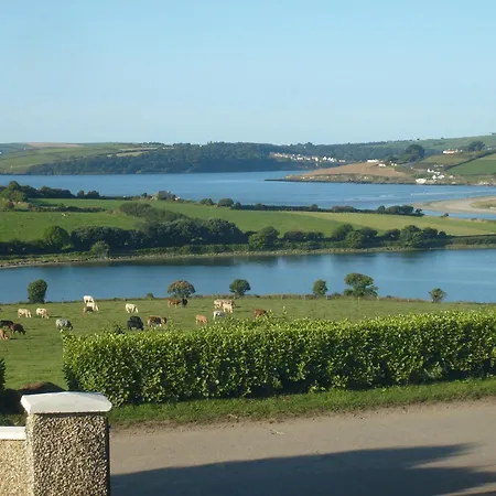 Seafield Farmhouse 3*