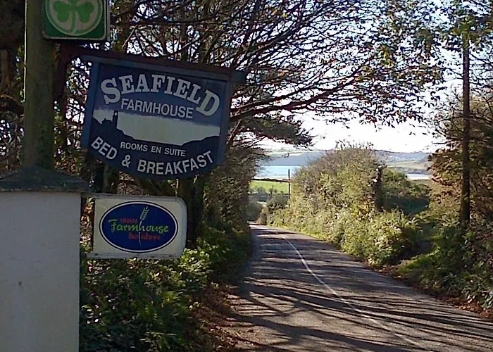 לינה וארוחת בוקר Seafield Kilbrittain